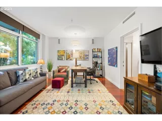 Photo #2: 23559556 Listing