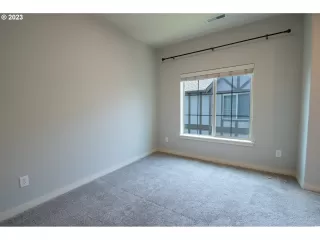 Photo #2: 23561187 Listing