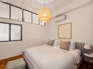 Photo #3: 23561215 Listing