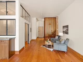 Photo #6: 23561215 Listing