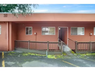 Photo #1: 23561443 Listing