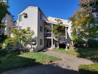 Photo #1: 23561764 Listing 