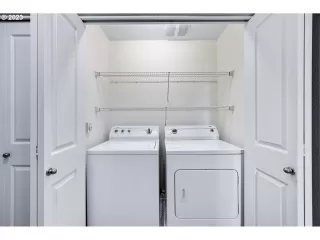 Photo #6: 23561799 Listing 