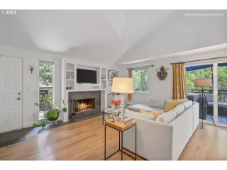 Photo #4: 23562851 Listing 