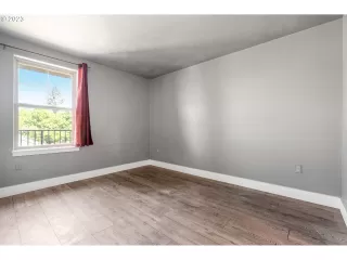 Photo #4: 23562868 Listing 