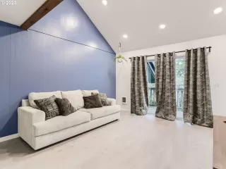 Photo #1: 23563054 Listing