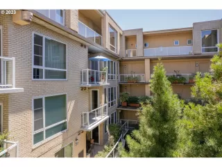 Photo #3: 23563821 Listing 