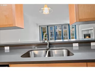 Photo #6: 23563821 Listing 