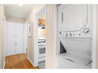 Photo #2: 23564390 Listing 