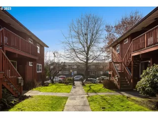 Photo #4: 23564390 Listing 
