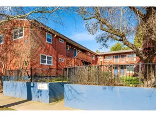 Photo #5: 23564390 Listing 