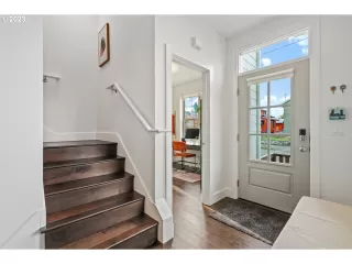 Photo #2: 23564987 Listing 