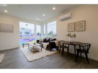 Photo #1: 23565978 Listing