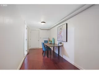 Photo #3: 23566627 Listing