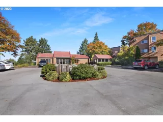 Photo #6: 23566627 Listing