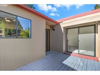 Photo #3: 235669657 Listing 