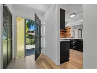 Photo #5: 235669657 Listing 