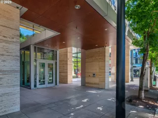 Photo #1: 23567172 Listing