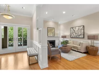 Photo #3: 23567651 Listing