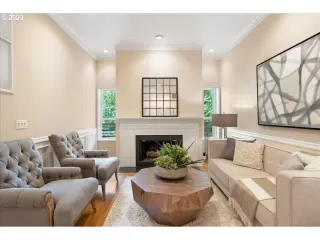 Photo #4: 23567651 Listing