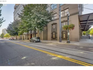 Photo #1: 23569803 Listing