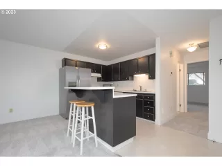 Photo #6: 23571806 Listing 