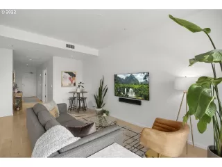 Photo #5: 23571995 Listing 