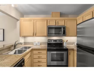 Photo #6: 23573460 Listing 