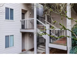 Photo #2: 23573894 Listing 