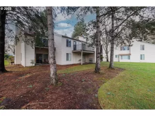 Photo #5: 23573894 Listing 