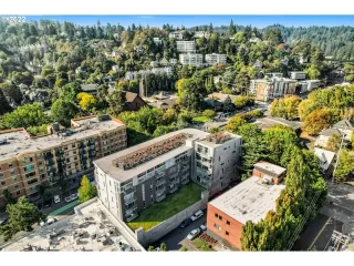 Photo #5: 23574461 Listing 