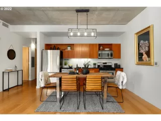 Photo #6: 23574461 Listing 