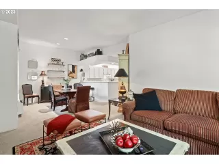 Photo #2: 23574903 Listing