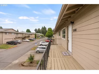 Photo #3: 23575660 Listing