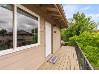 Photo #5: 23575660 Listing