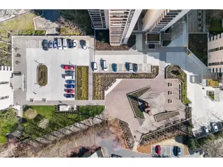 Photo #3: 23577209 Listing