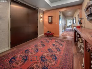 Photo #2: 23578308 Listing