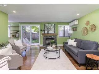 More Details about MLS # 23578720 : 2019 NE DARBY ST 6