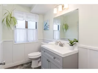 Photo #6: 23578720 Listing