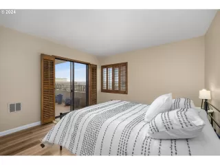 Photo #5: 23579195 Listing 