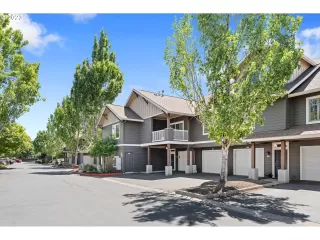 Photo #2: 23581064 Listing