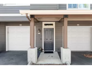 Photo #4: 23581064 Listing