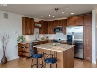 Photo #1: 23582812 Listing