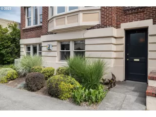 Photo #2: 23583481 Listing 