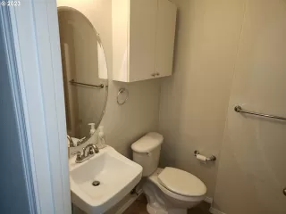 Photo #4: 23583639 Listing 
