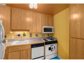 Photo #1: 23583888 Listing