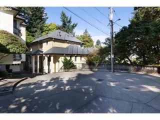 Photo #2: 23584960 Listing 