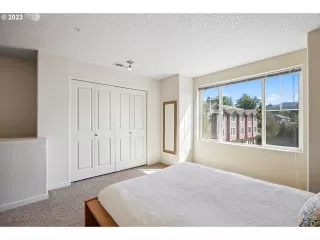 Photo #3: 23585999 Listing 