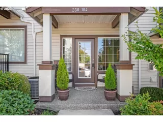 Photo #5: 23585999 Listing 