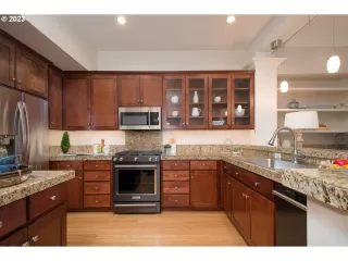 Photo #4: 23587766 Listing 